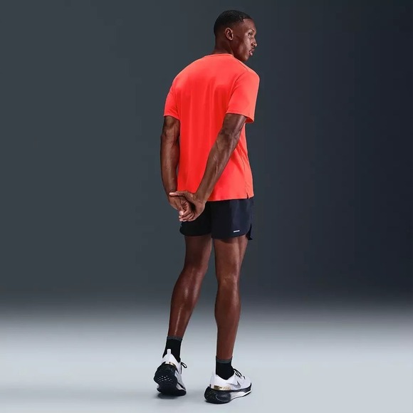 Nike Miler Men's Medium Dri-FIT UV Short-Sleeve Running Top (Bright Crimson) - Picture 3 of 6